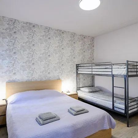 Apartment Thermi 1 Warna