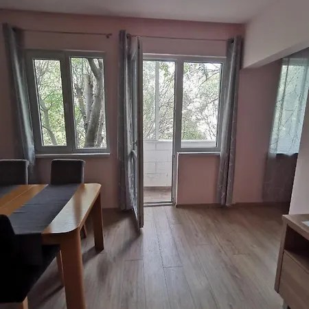 Thermi 1 Apartment Warna
