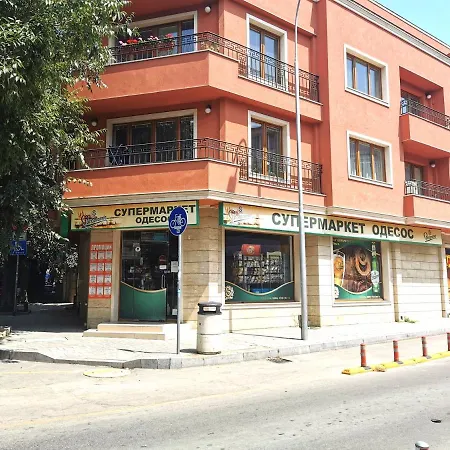 Apartament Thermi 1 *